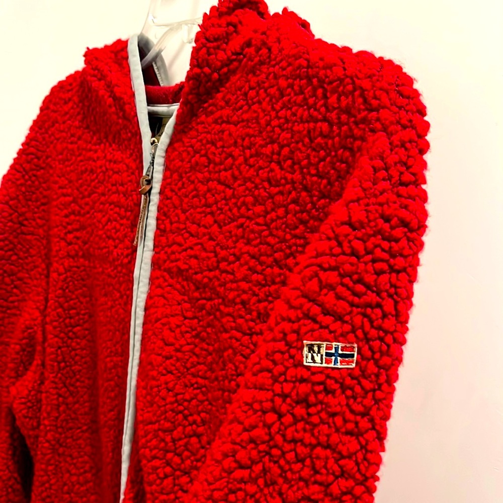 NAPAJARI zip up hoodie— layer it or wear it stand alone!